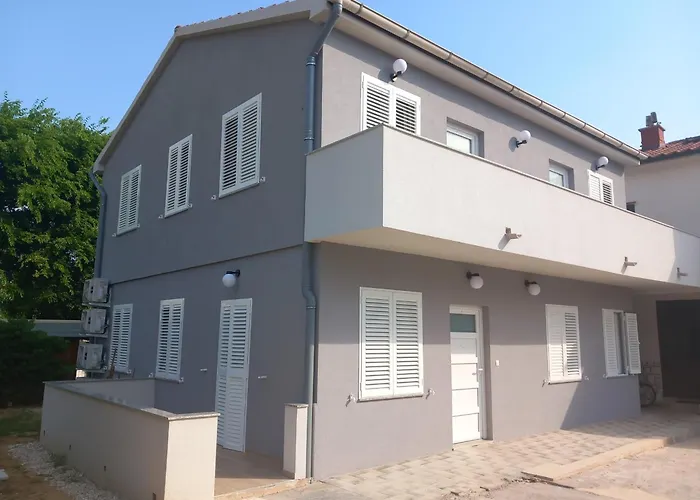 Apartments Crnekovic IX
