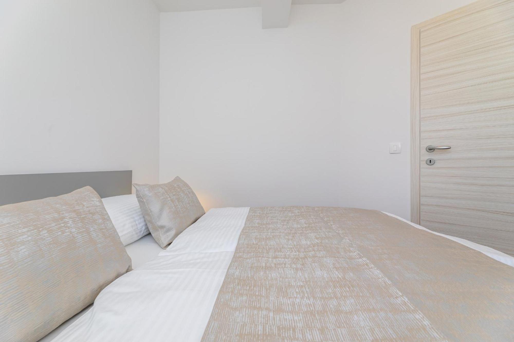 Crnekovic Ix Apartment *