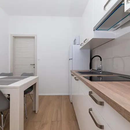 Apartments Crnekovic IX Baška Esterno foto