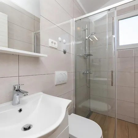 Apartments Crnekovic IX Baška Esterno foto