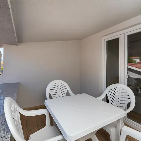 Apartments Crnekovic IX Baška Esterno foto