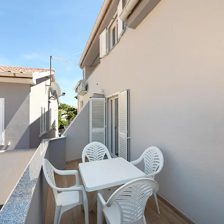 Apartments Crnekovic IX Baška Esterno foto