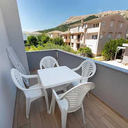 Apartments Crnekovic IX Baška Esterno foto
